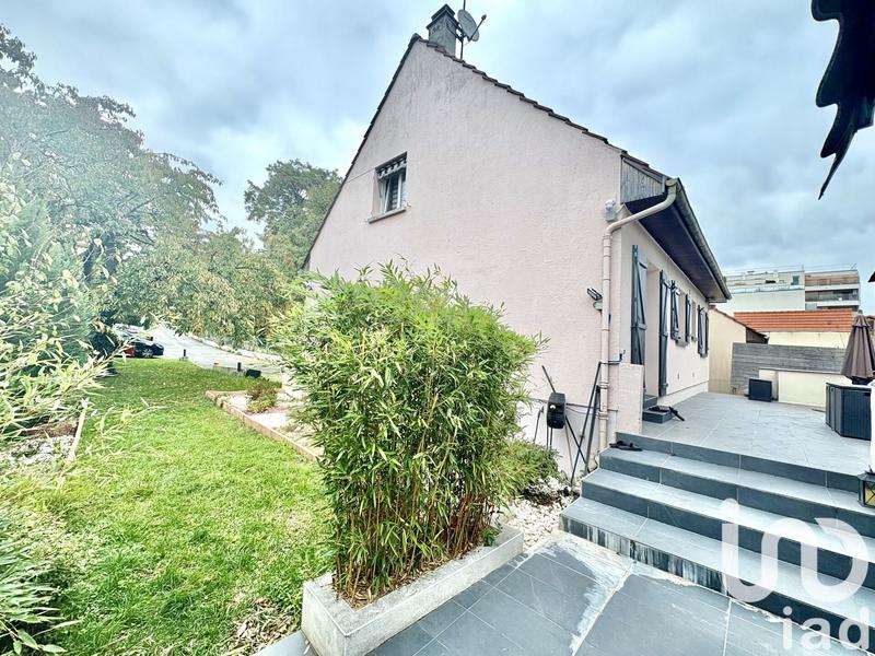 Maison - 137 m² - 8 pièces