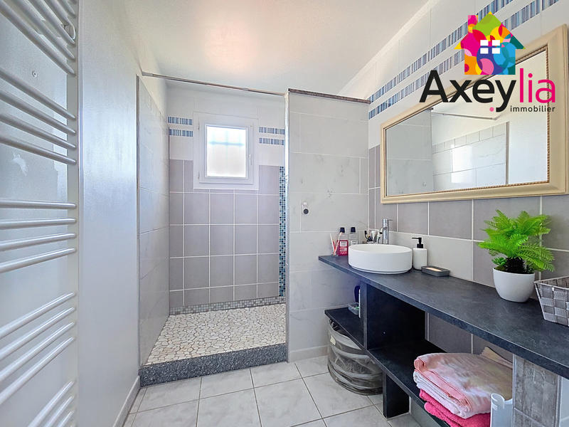 Maison - 98 m² - 5 pièces