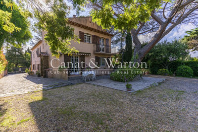 Villa - 269 m² - 12 pièces