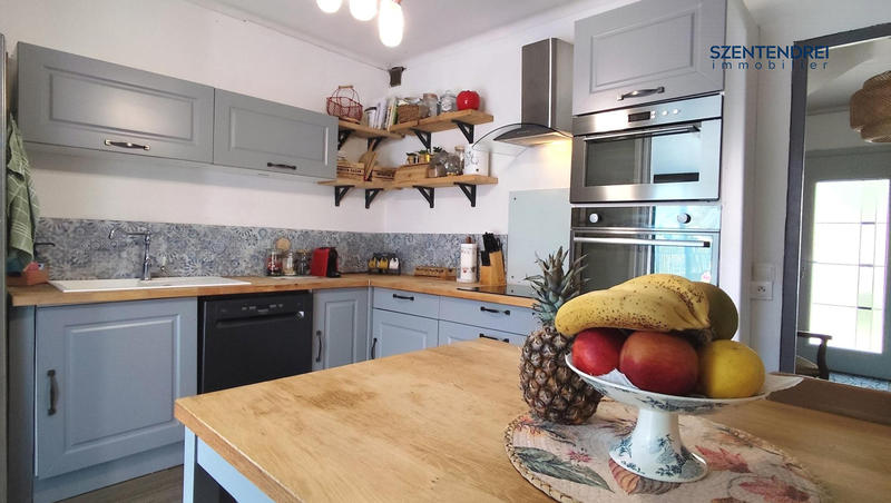 Maison traditionnelle - 100 m² - 5 pièces