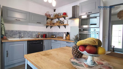 Maison traditionnelle - 100 m² - 5 pièces