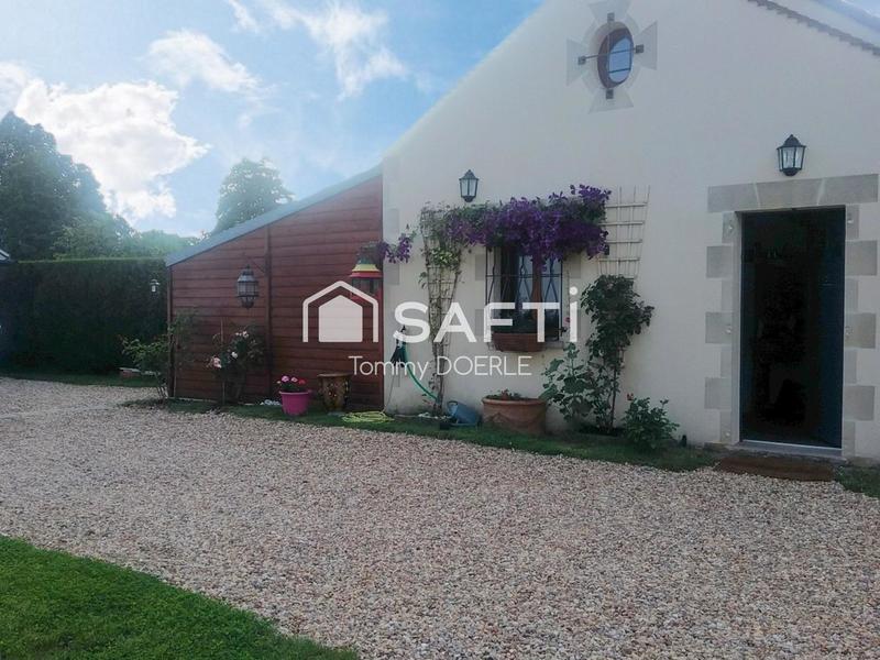 Maison - 230 m² - 8 pièces