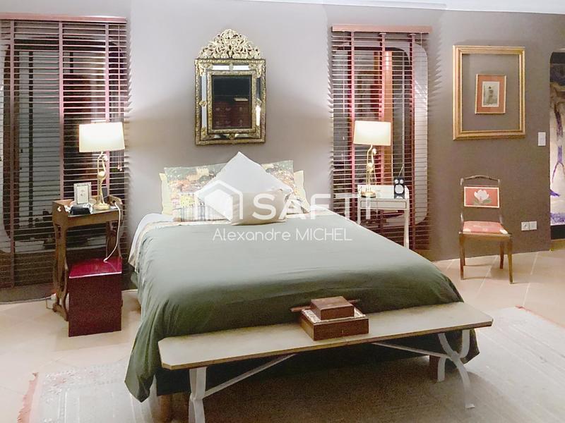 Maison - 289 m² - 7 pièces