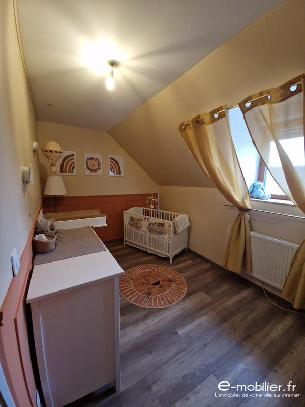 Maison traditionnelle - 190 m² - 6 pièces