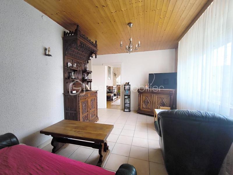 Maison - 210 m² - 8 pièces