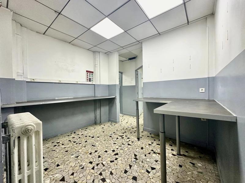 Bureau - 133 m² - 6 pièces