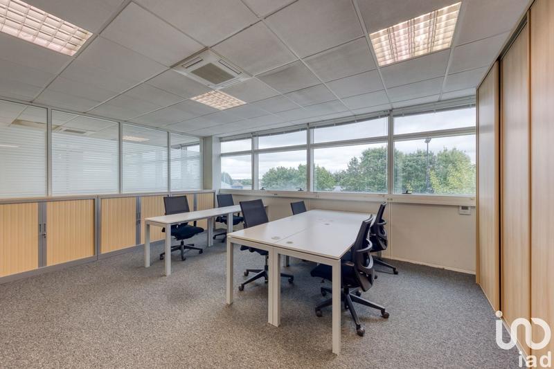 Bureau - 233 m²