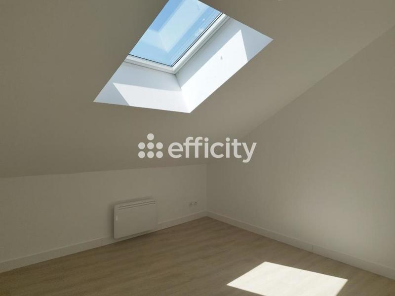 Maison - 280 m² - 10 pièces