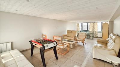 Maison - 225 m² - 8 pièces