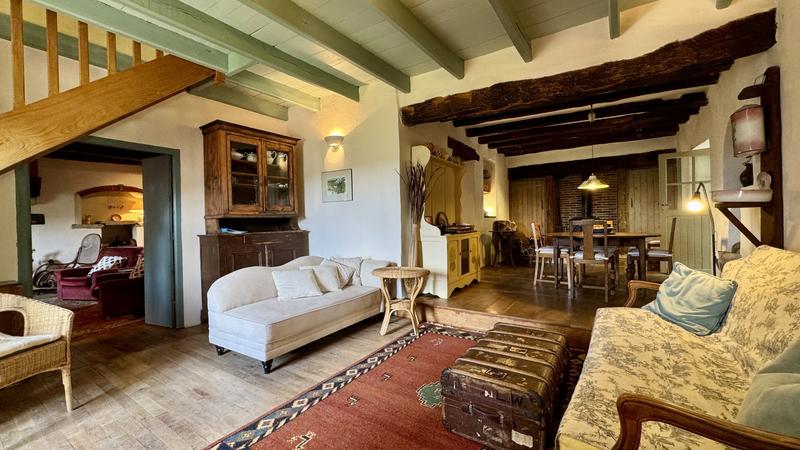 Maison - 150 m² - 8 pièces