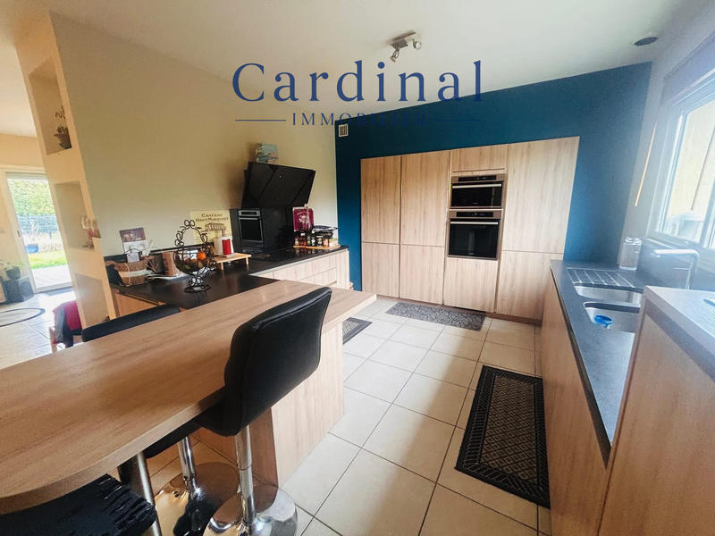 Maison - 150 m² - 9 pièces