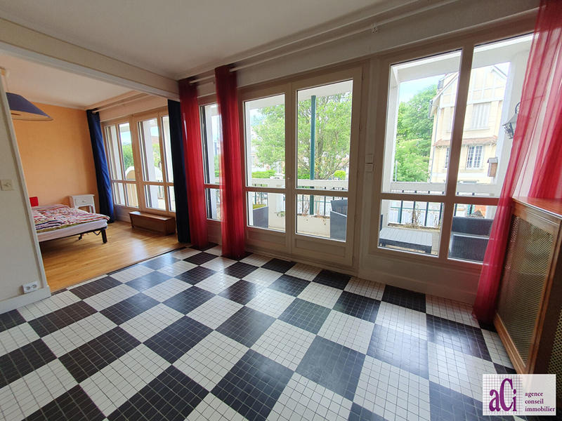 Maison - 103 m² - 5 pièces