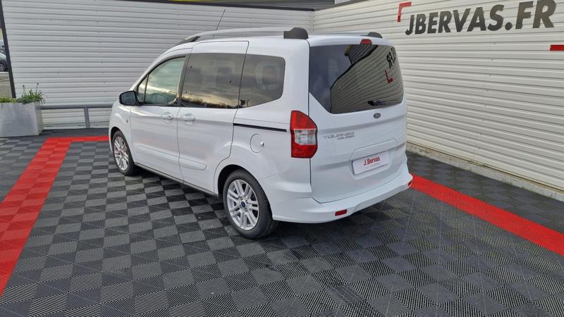 Ford Tourneo Courier 1.0 E 100 Bv6 Titanium