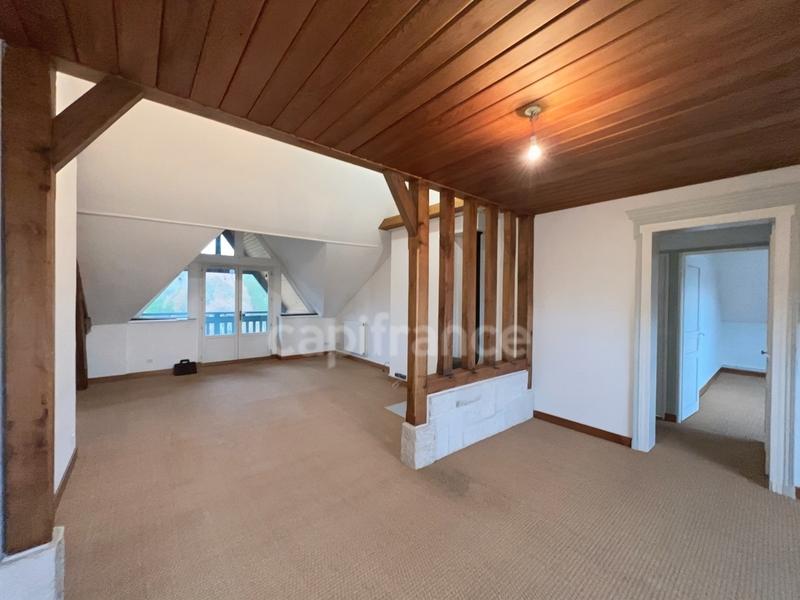 Appartement - 90 m² - 4 pièces