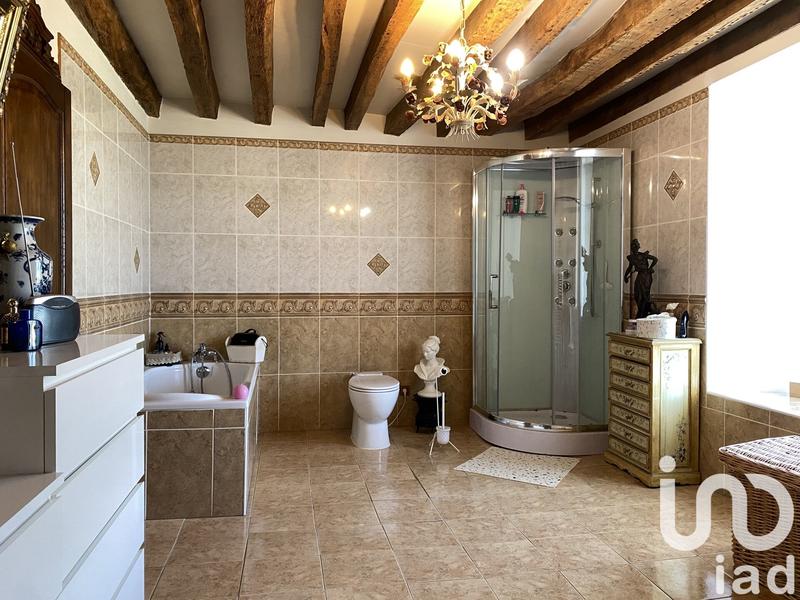 Maison de village - 360 m² - 9 pièces