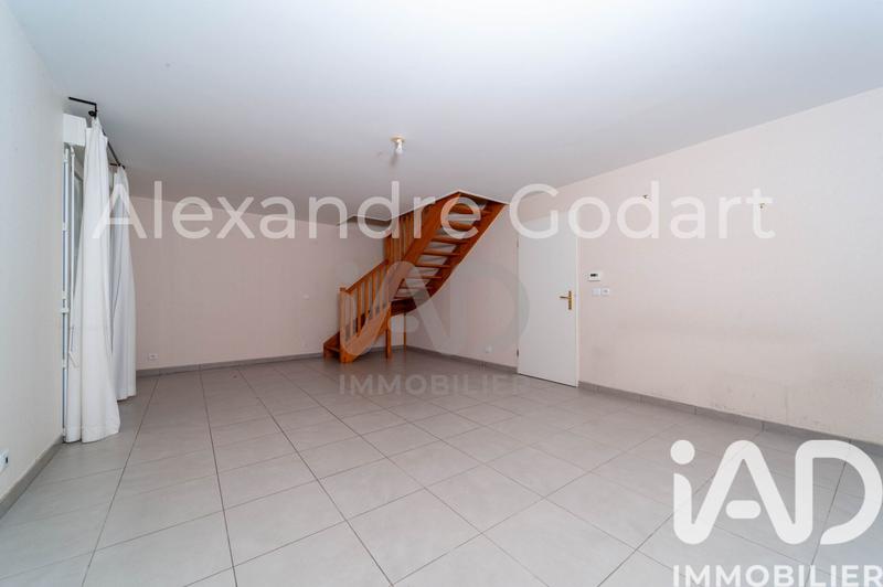 Maison - 93 m² - 4 pièces