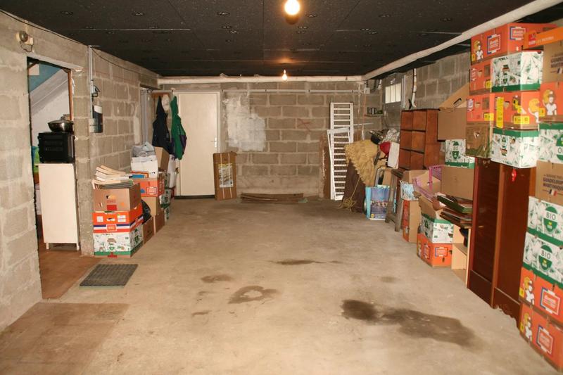 Maison - 170 m² - 9 pièces