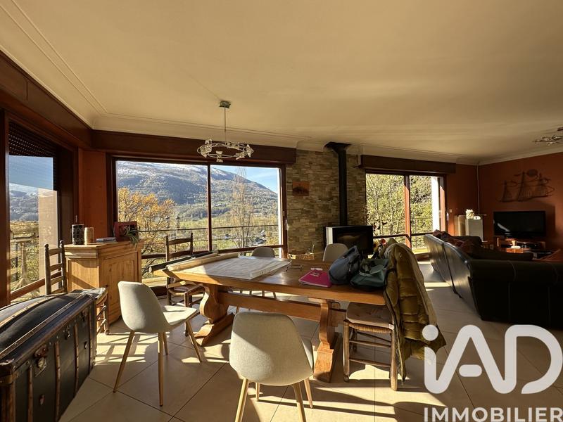 Maison - 175 m² - 8 pièces