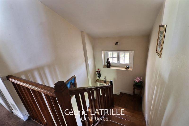 Maison - 200 m² - 8 pièces