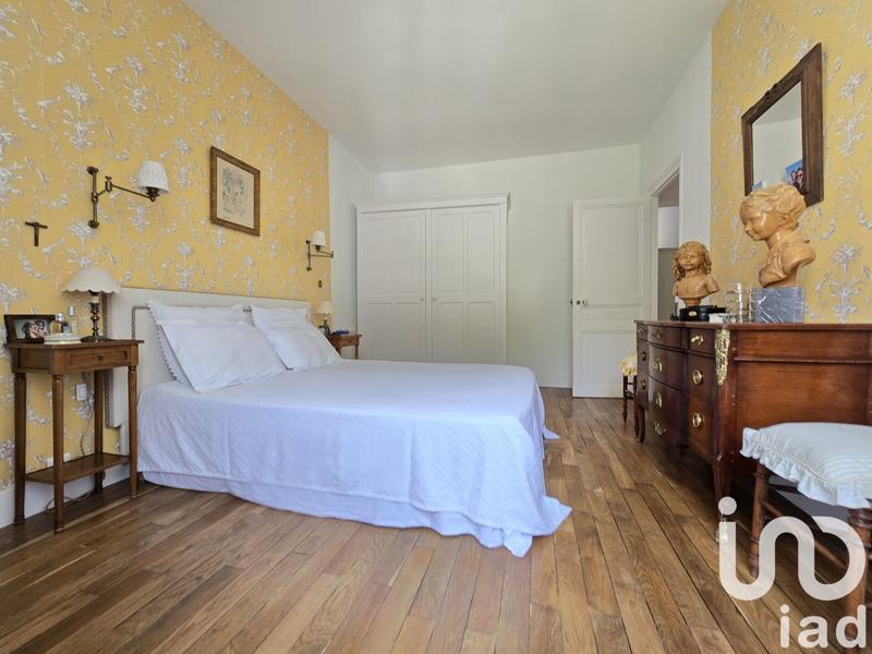 Maison - 196 m² - 7 pièces