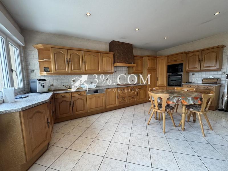 Maison - 500 m² - 15 pièces