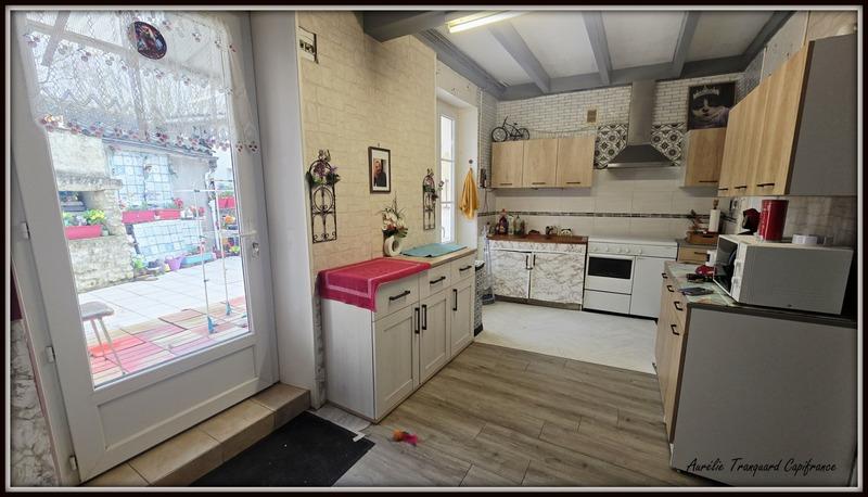 Maison de village - 90 m² - 4 pièces