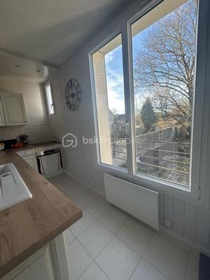 Maison - 86 m² - 4 pièces
