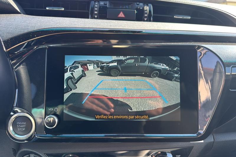 Toyota Hilux X-Tra d-4d 204 Bva Invinc