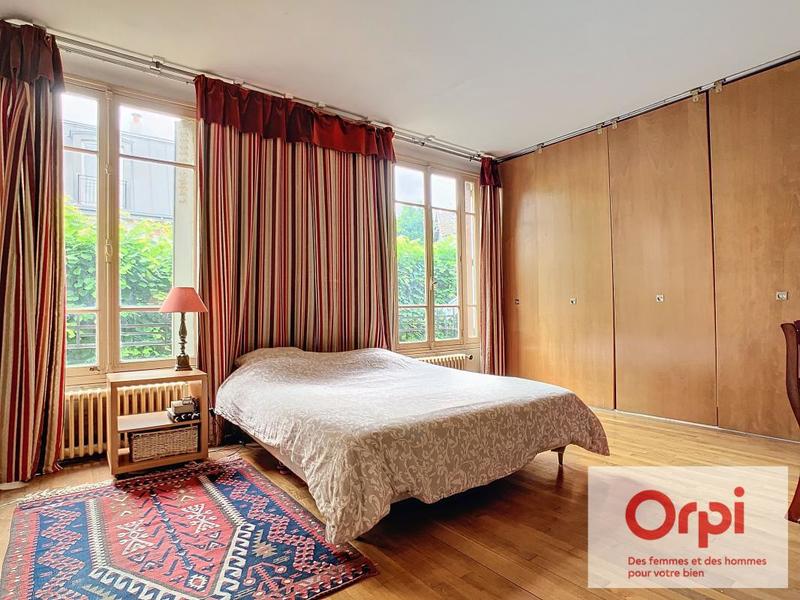 Maison - 198 m² - 6 pièces