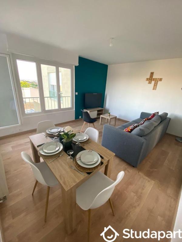 Chambre - 13 m² - 1 pièce