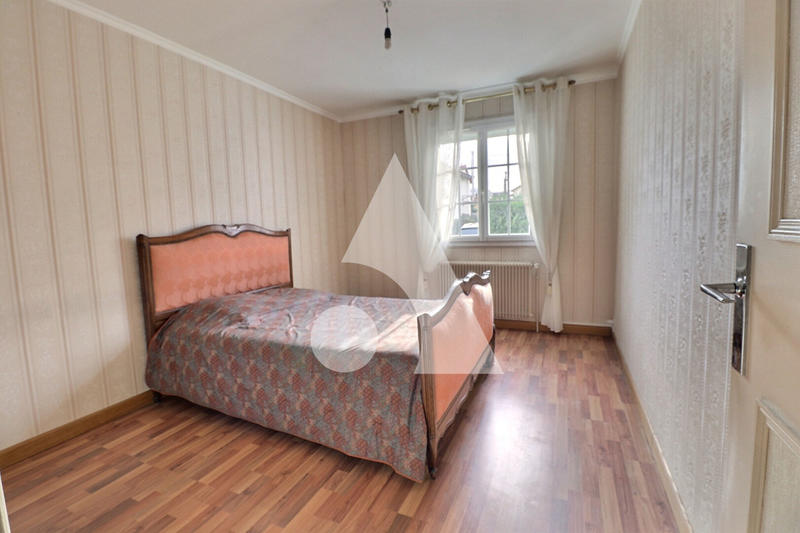 Maison - 94 m² - 5 pièces