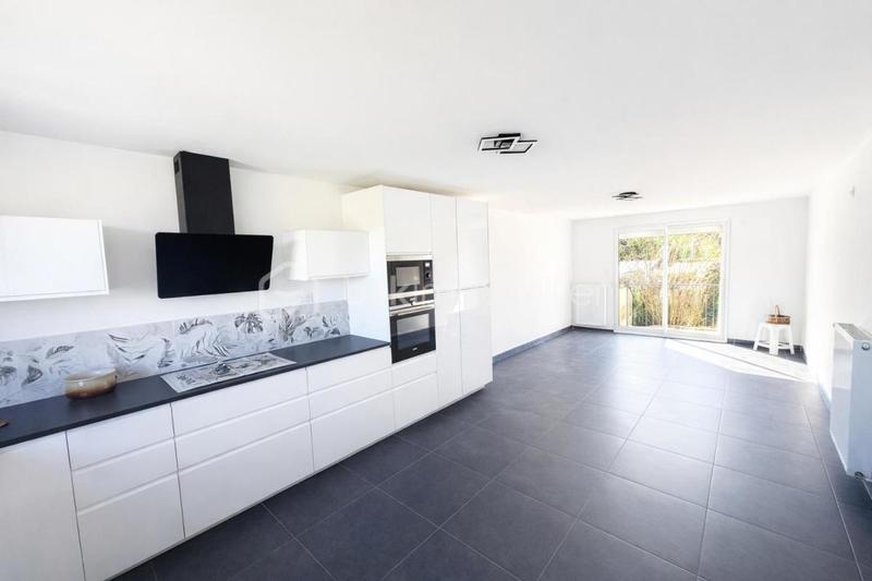 Maison - 139 m² - 8 pièces