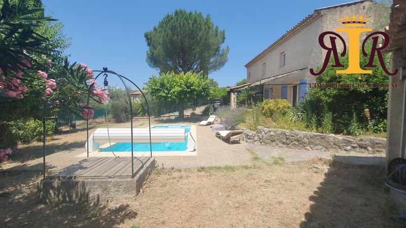 Villa - 137 m² - 5 pièces