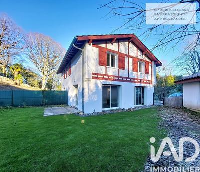 Maison - 82 m² - 4 pièces