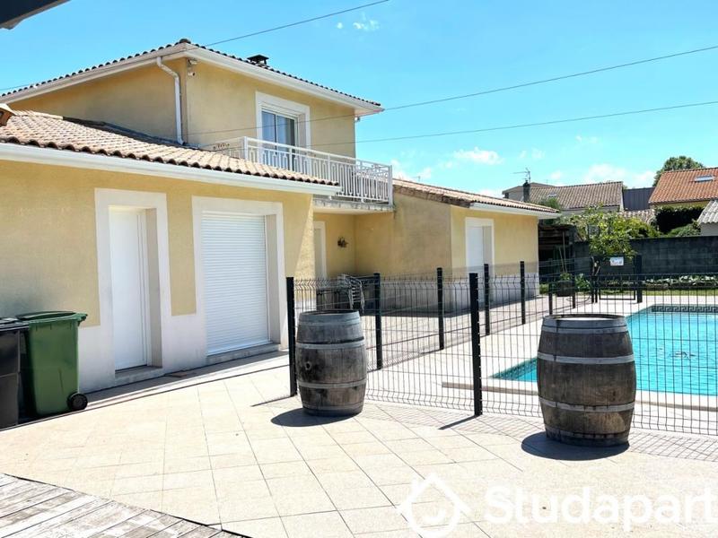 Chambre - 25 m² - 1 pièce