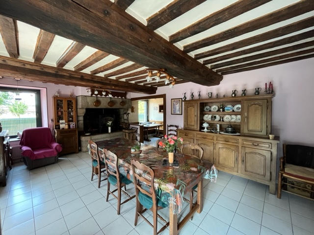 Maison - 138 m² - 6 pièces