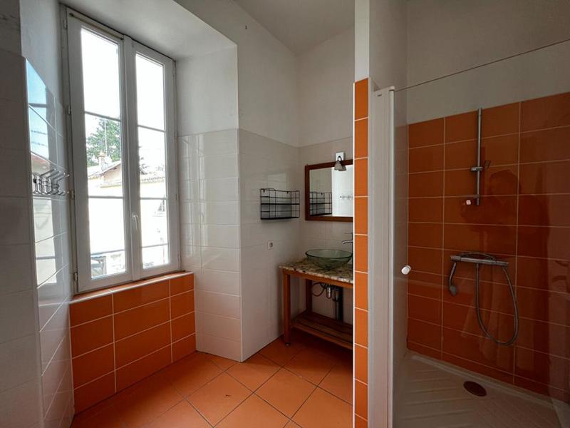 Maison - 259 m² - 8 pièces