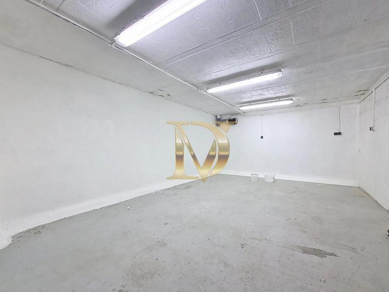 Maison - 227 m² - 10 pièces