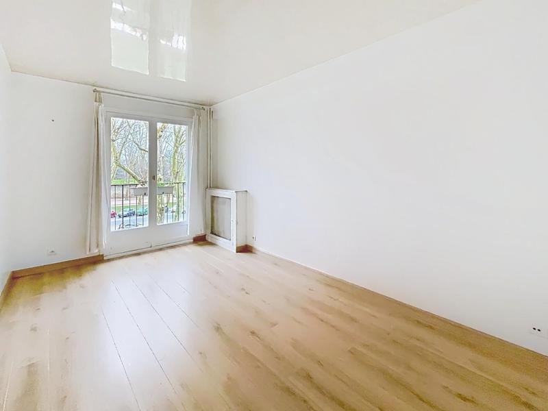 Appartement - 99 m² - 4 pièces