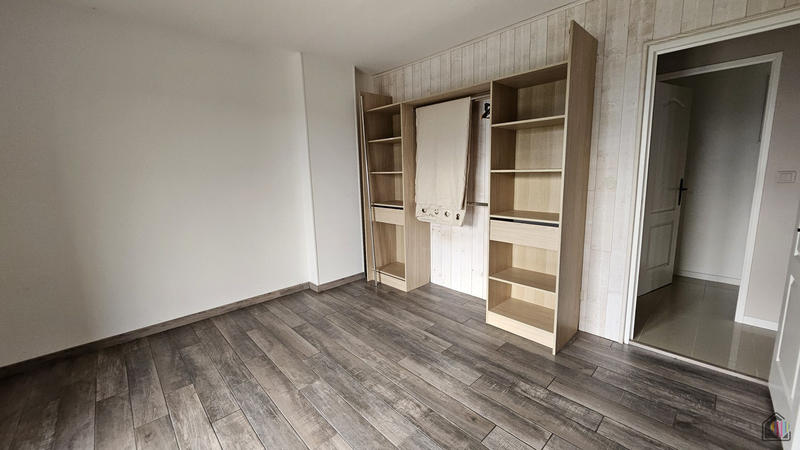 Maison traditionnelle - 173 m² - 6 pièces