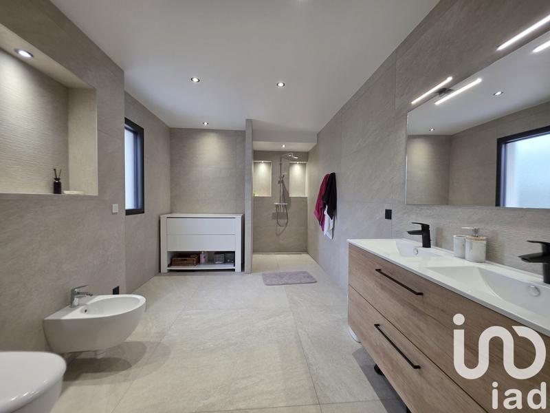 Maison de maîtres - 298 m² - 10 pièces