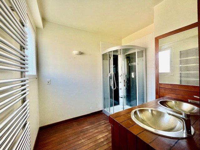 Maison bourgeoise - 300 m² - 5 pièces