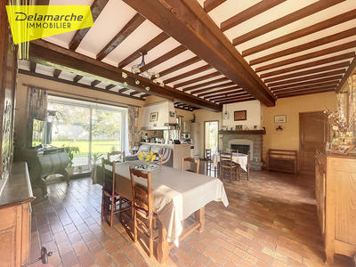 Maison - 231 m² - 7 pièces