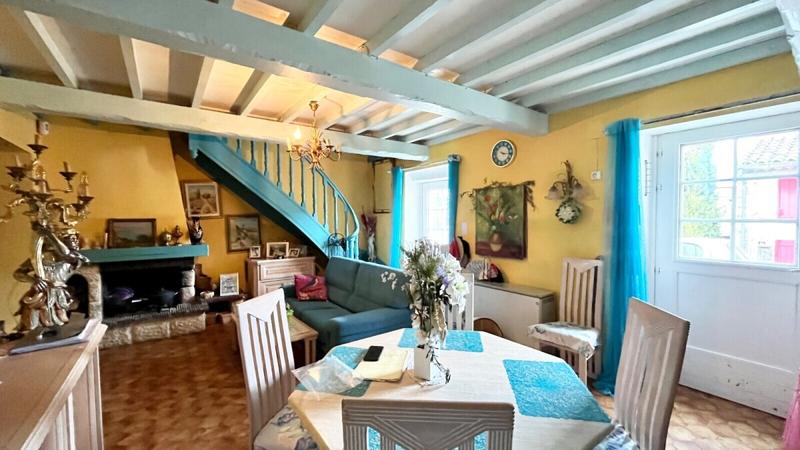 Maison - 92 m² - 5 pièces