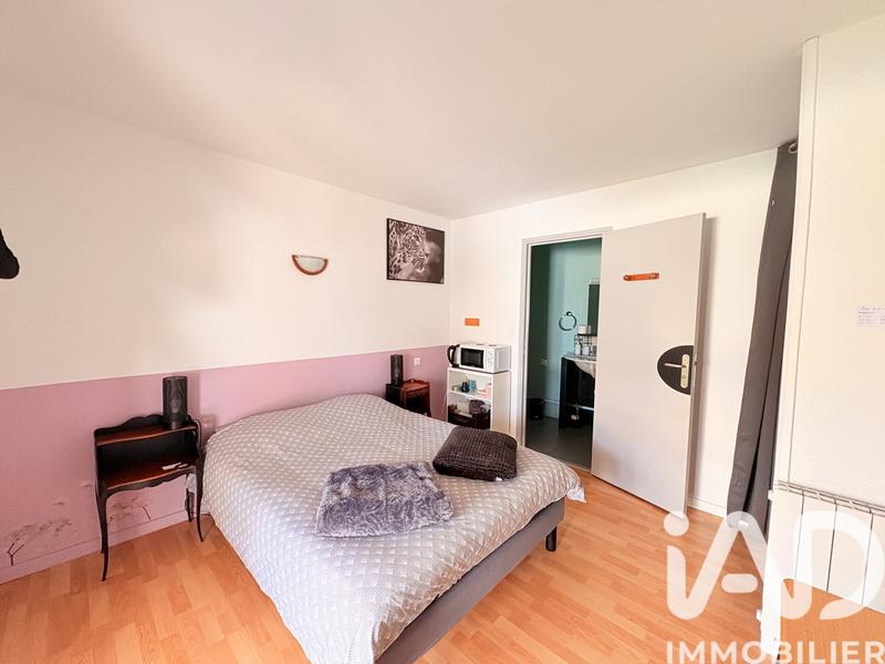 Maison - 300 m² - 11 pièces