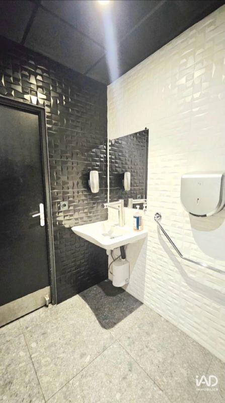 Local commercial - 180 m²