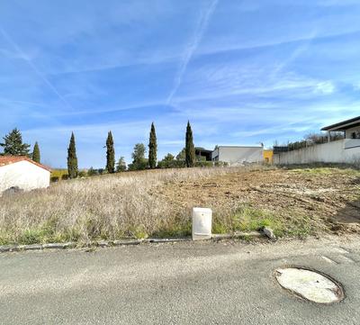 Terrain constructible - 600 m²
