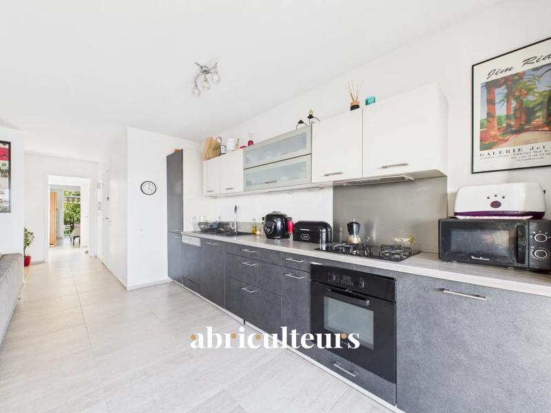 Appartement ancien - 72 m² - 3 pièces