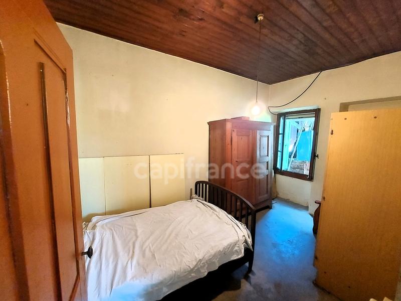 Maison - 450 m² - 12 pièces