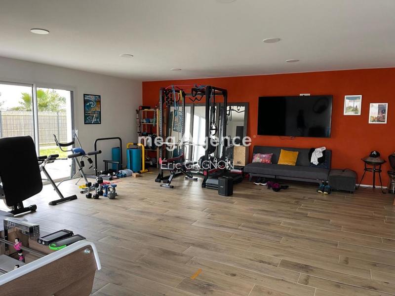 Maison - 245 m² - 6 pièces